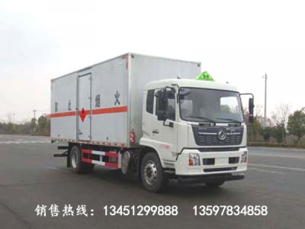 東風天錦易燃液體廂式運輸車(國六)