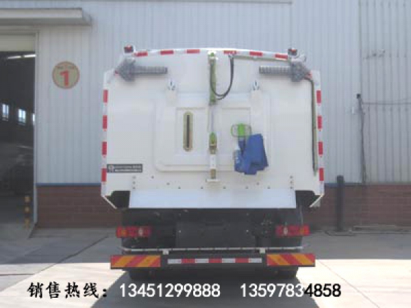 東風(fēng)天錦洗掃車(國(guó)六)